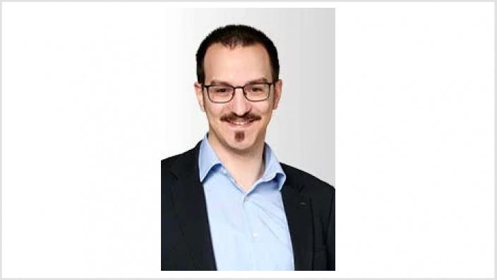 Dennis Schneider